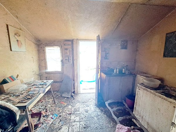 Est-ce qu'une entreprise de désinfection est habilitée à effectuer un soutien et suivi psychologique d'une personne atteinte de Diogène